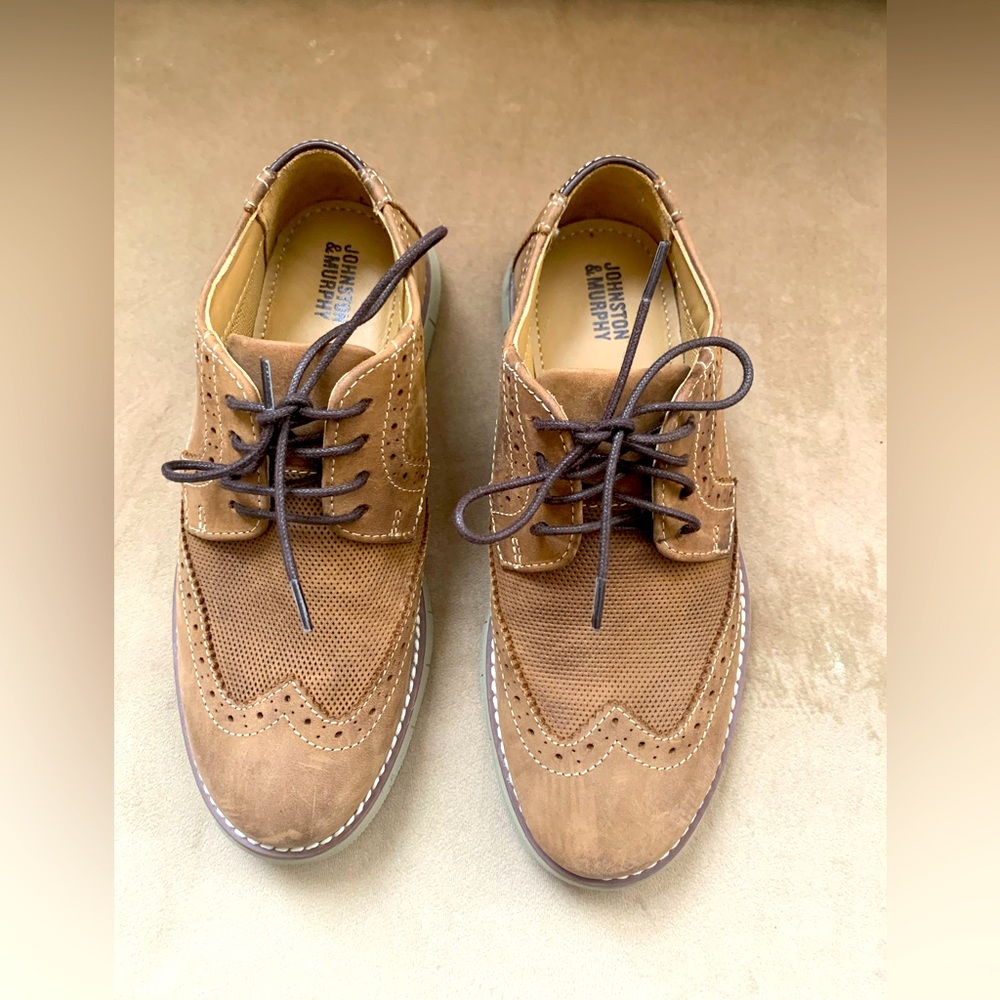 NWOT Johnston & Murphy boy’s shoes! Perfect condition, never used. Size 13 - Picture 2 of 3
